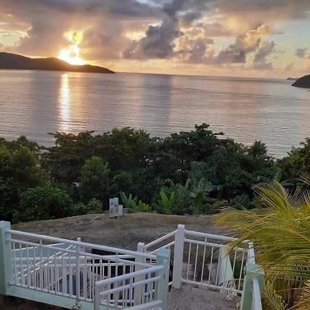 Résidence Belle Anse, F3 sans vis à vis, vue mer Trinite  Esterno foto
